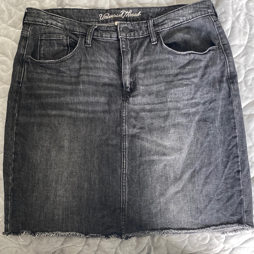 Grey Skirt. Makes your waist look SNATCHED and AMAZING QUALITY.